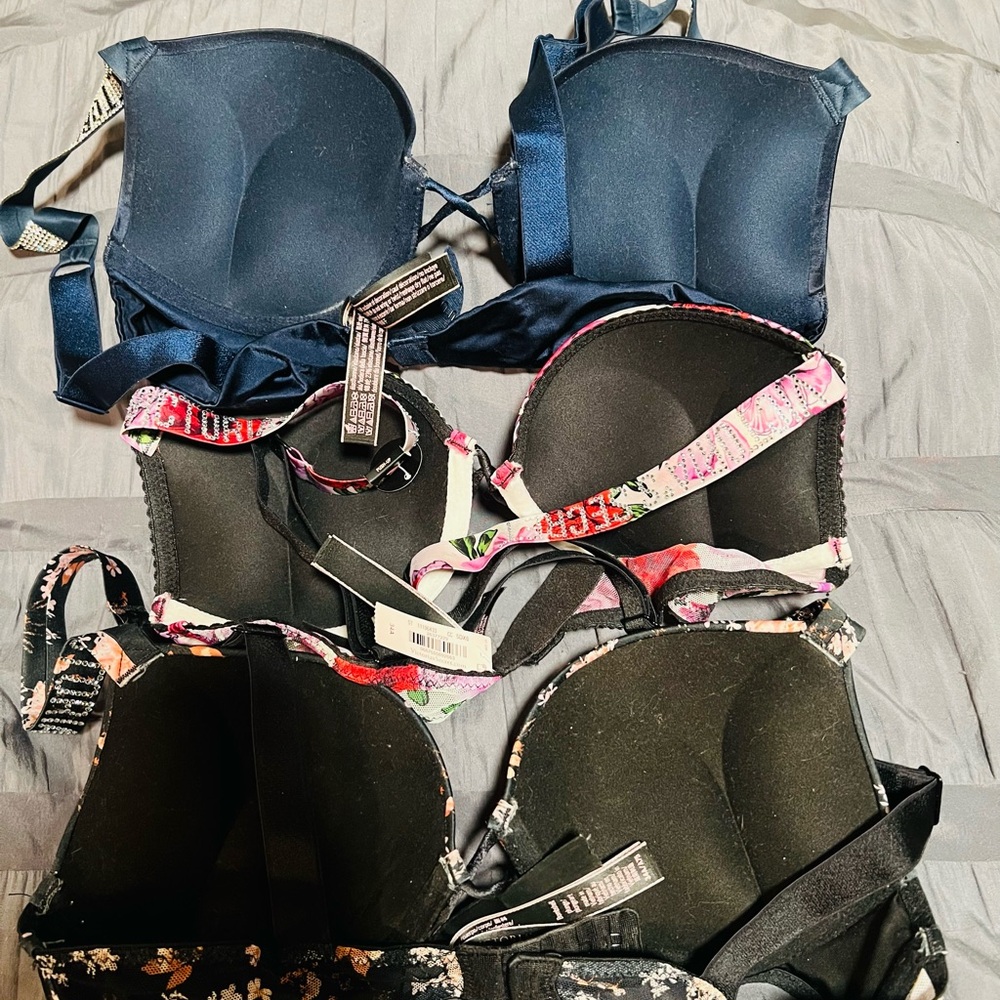 3 Victoria’s Secret Rhinestone Bras 34a NEW - Picture 4 of 5